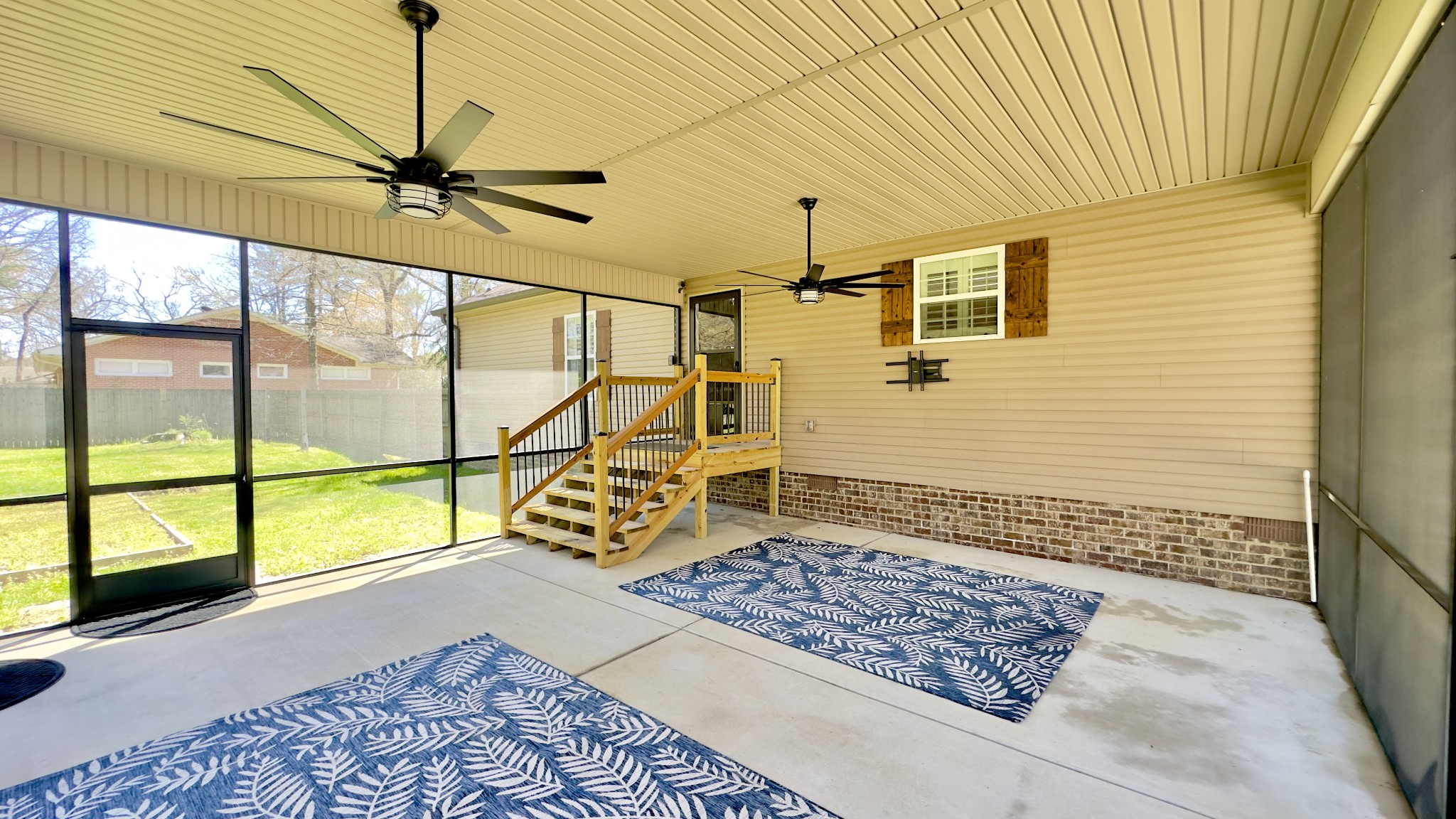 367 Stillwood Dr