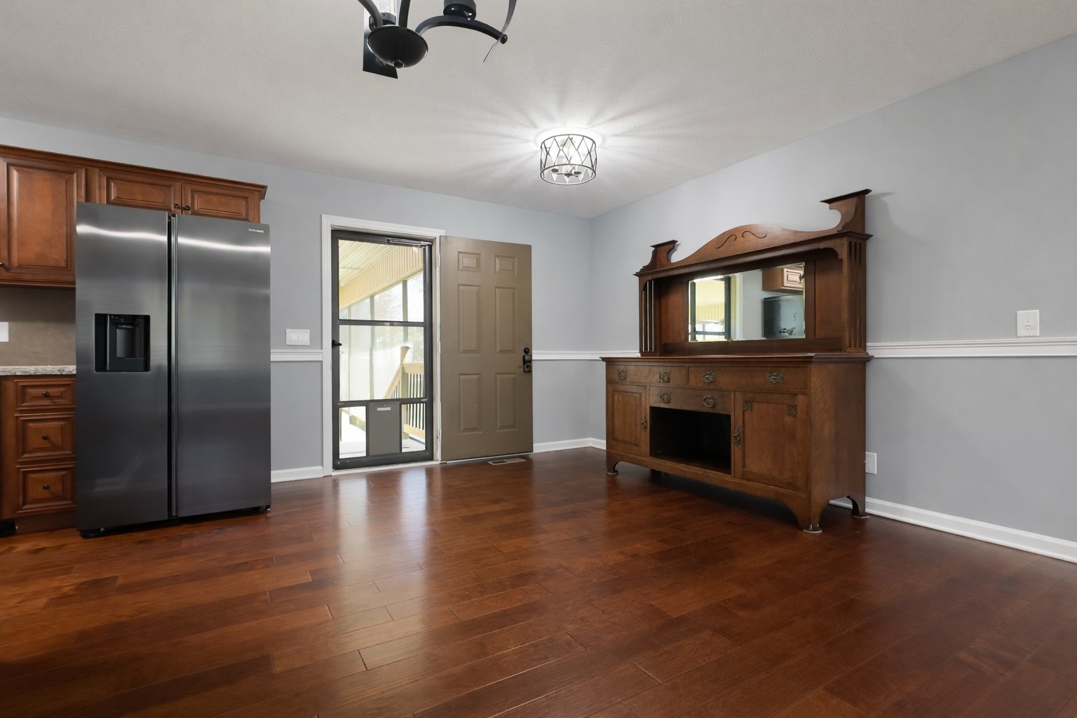 367 Stillwood Dr