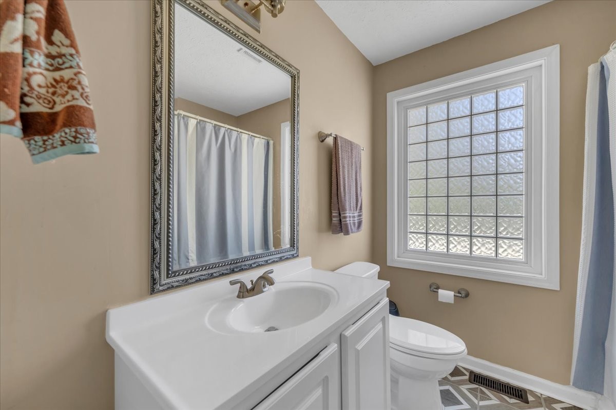 317 Druid Ln