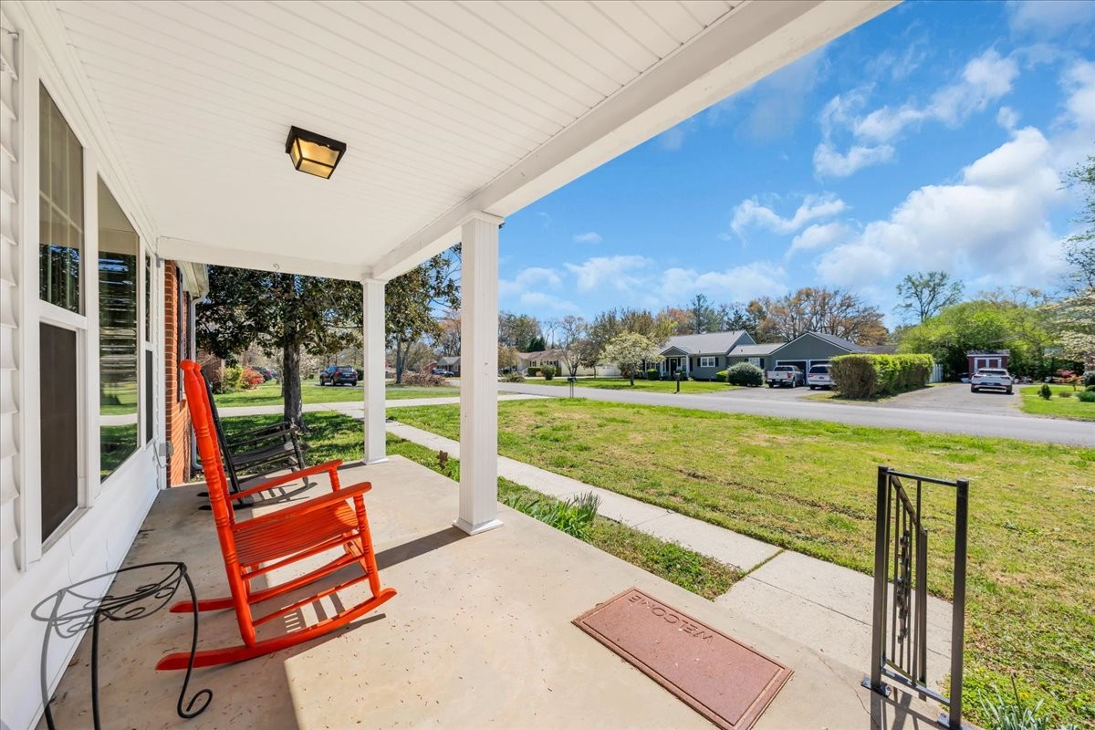 317 Druid Ln