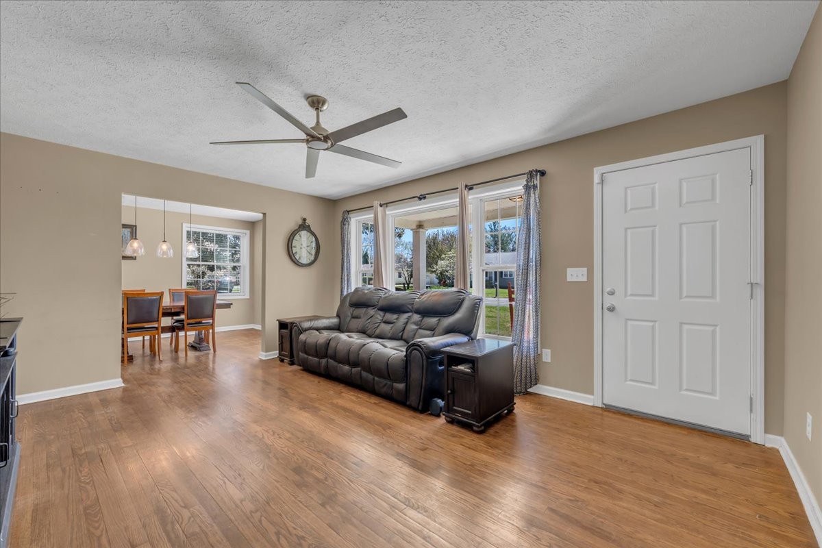 317 Druid Ln