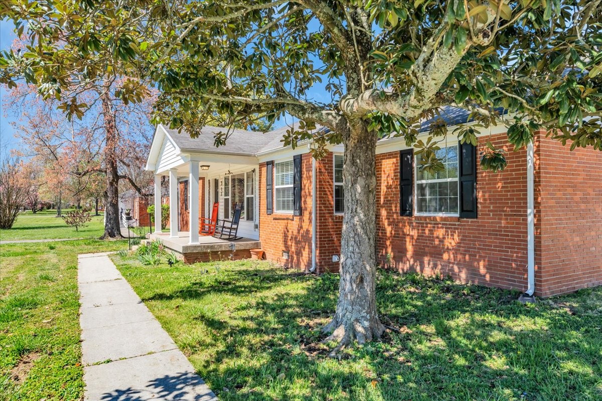 317 Druid Ln