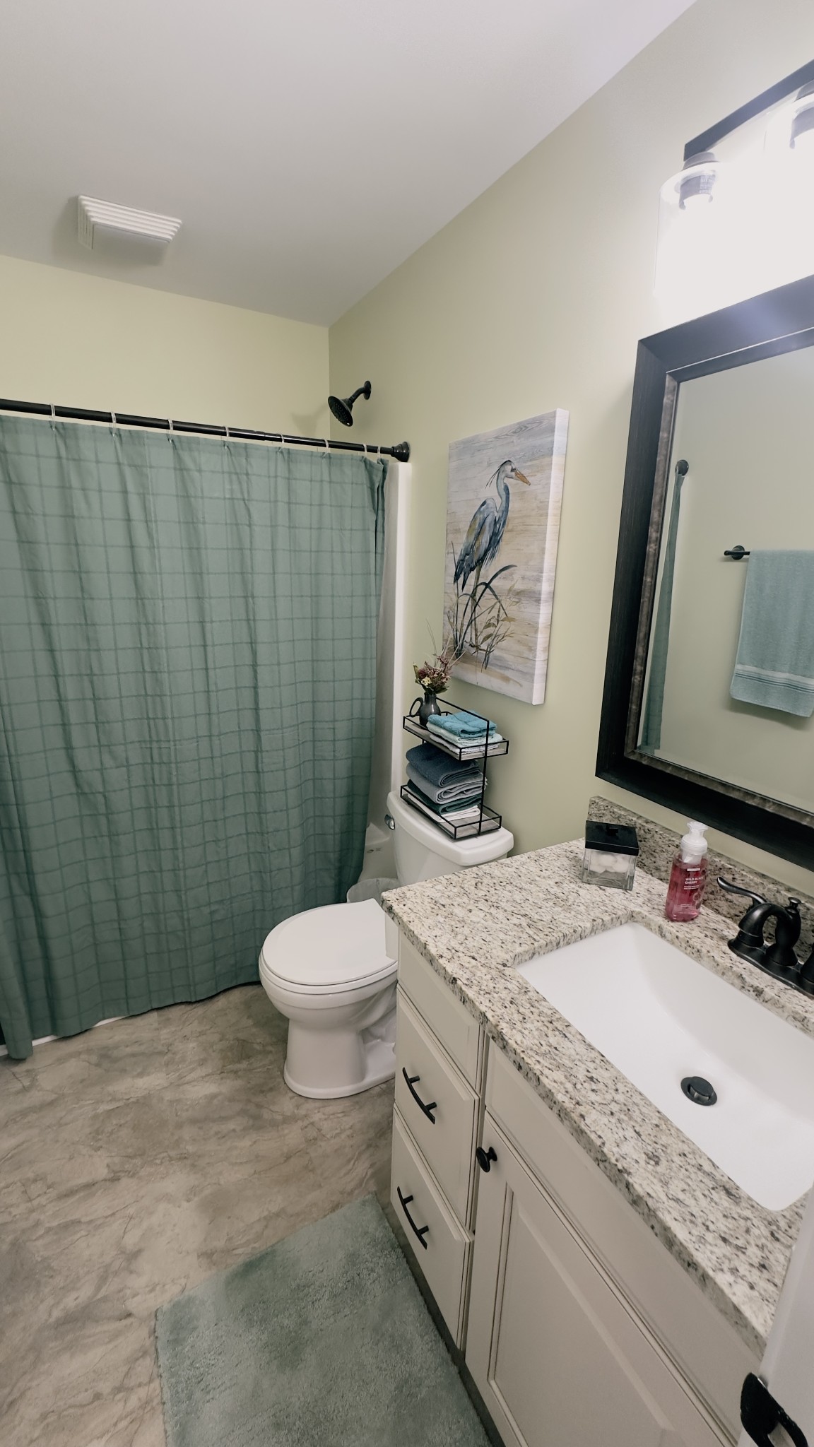 221 Jackson Cir