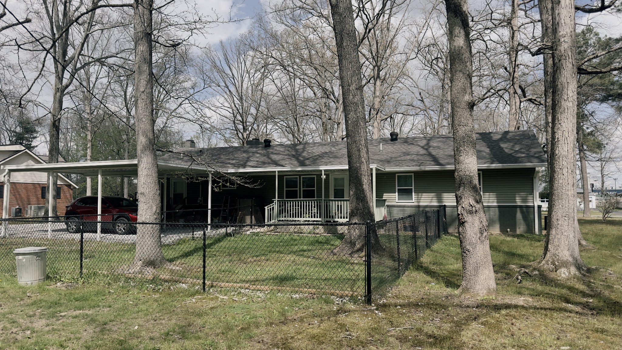 221 Jackson Cir