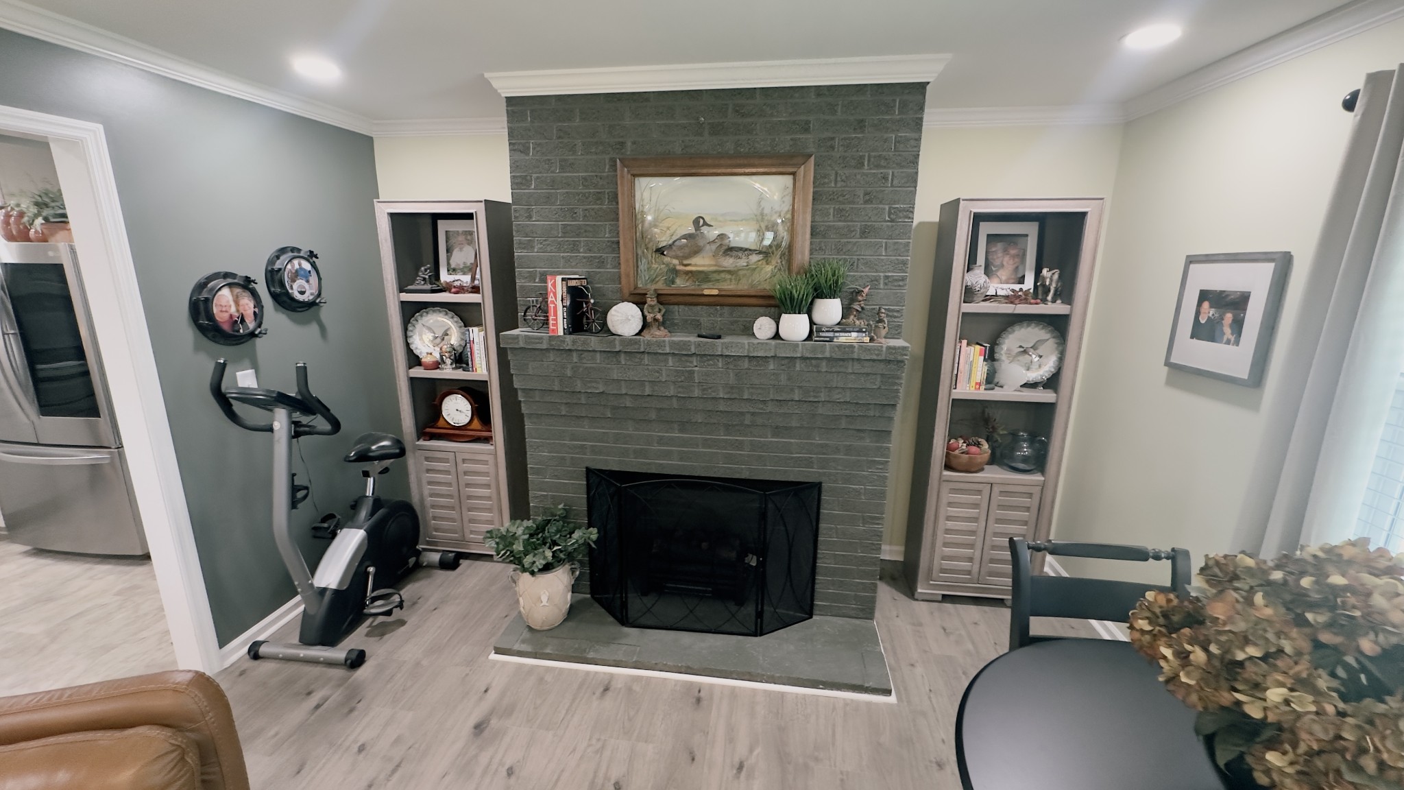 221 Jackson Cir