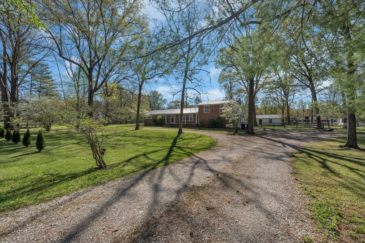 105 Inglewood Dr