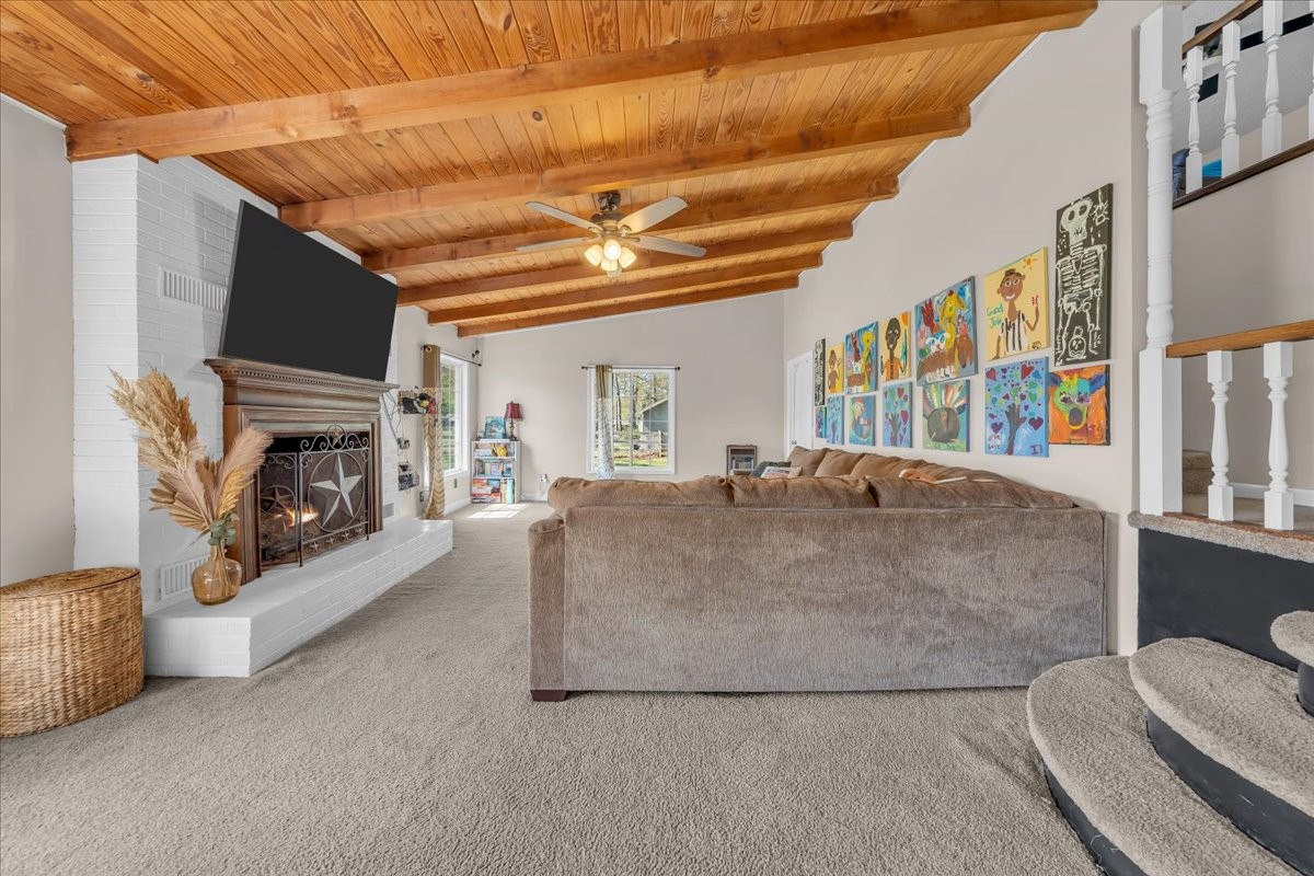 105 Inglewood Dr