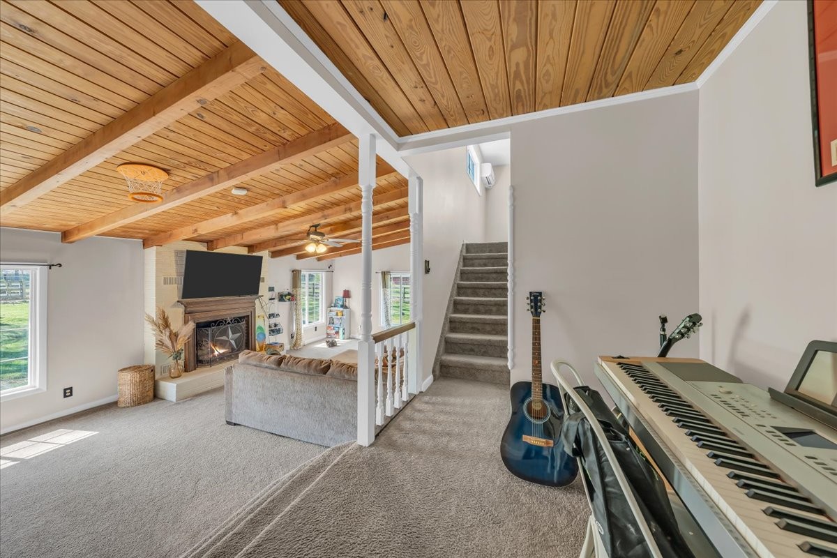 105 Inglewood Dr