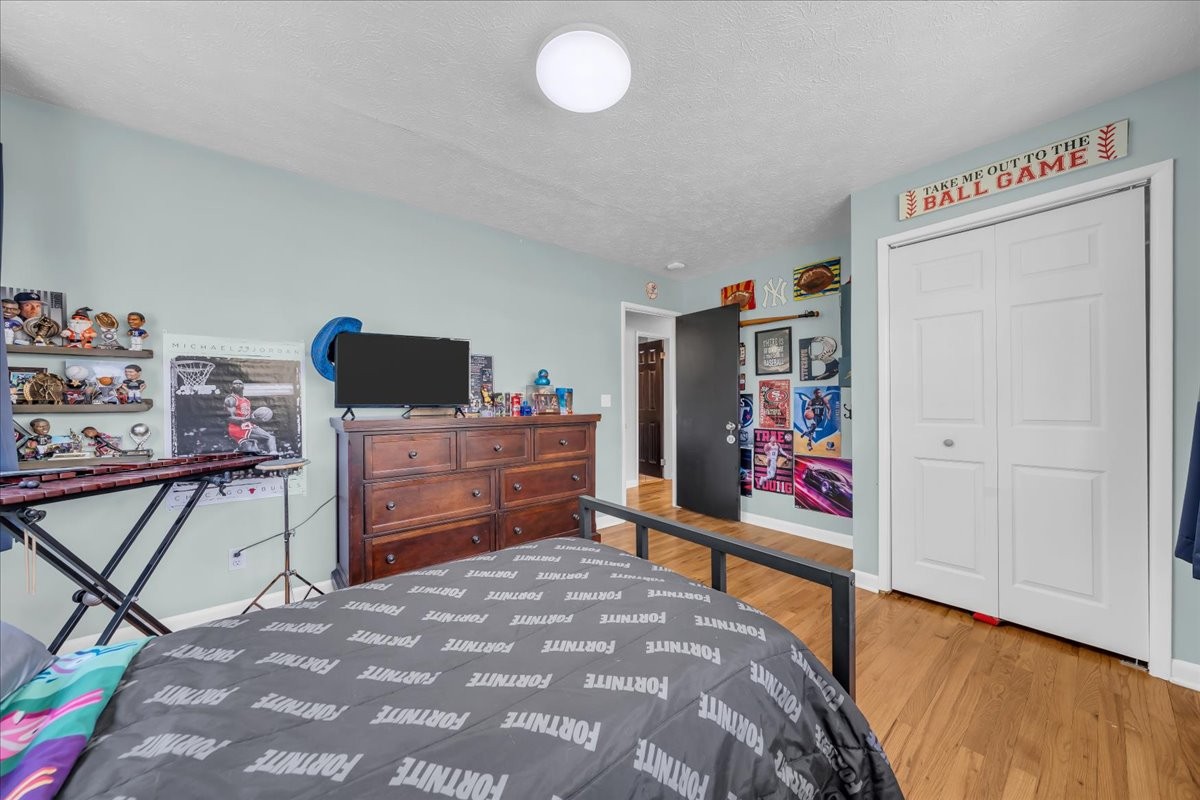 105 Inglewood Dr