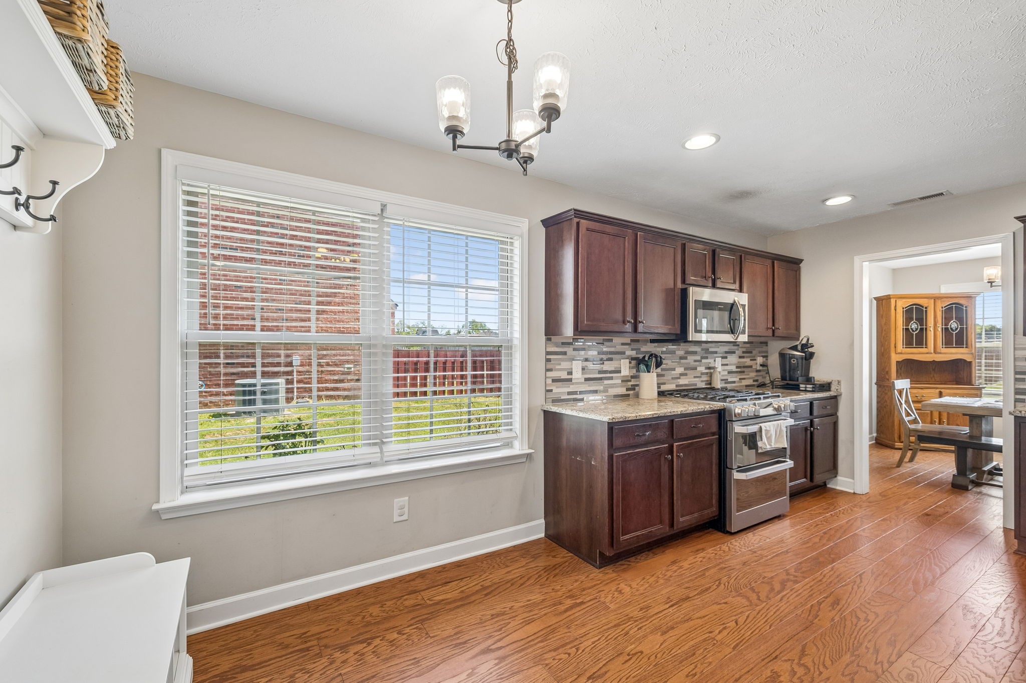 2928 Ronstadt Dr