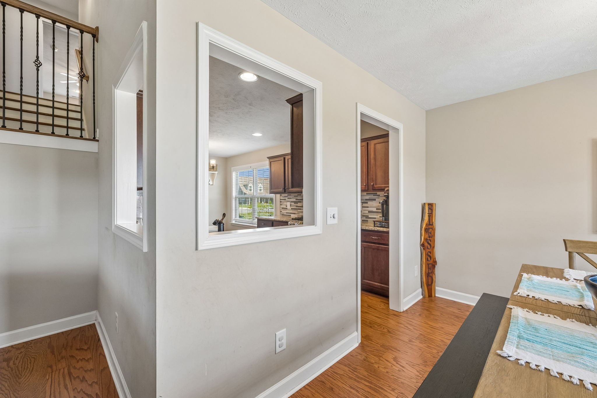 2928 Ronstadt Dr