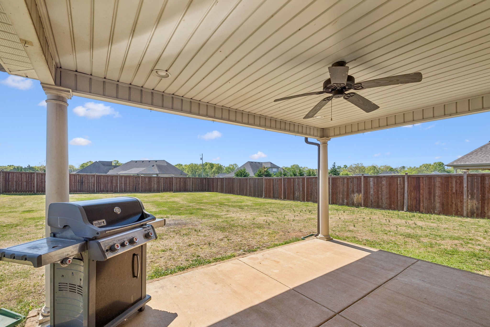 2928 Ronstadt Dr