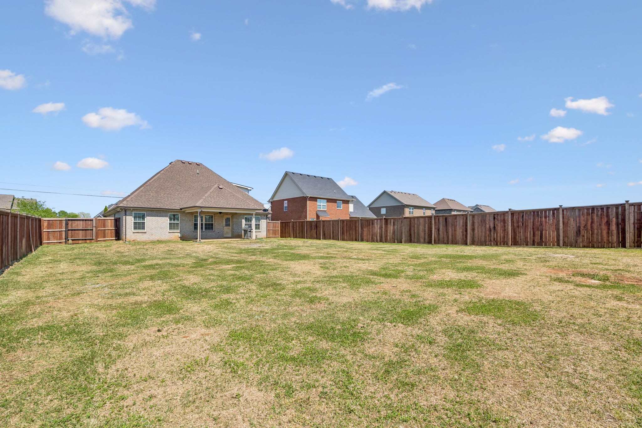 2928 Ronstadt Dr