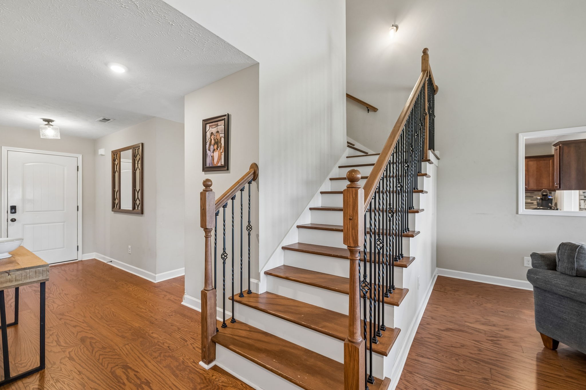2928 Ronstadt Dr