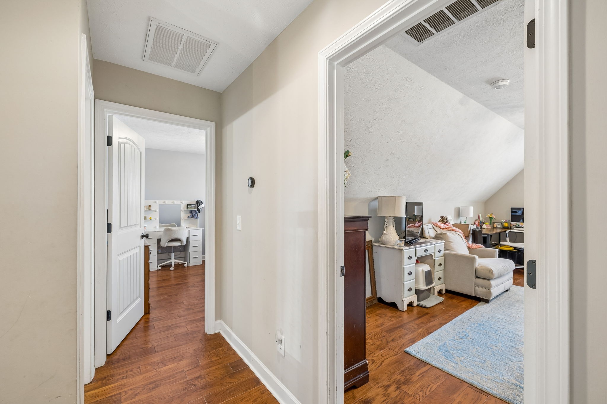 2928 Ronstadt Dr