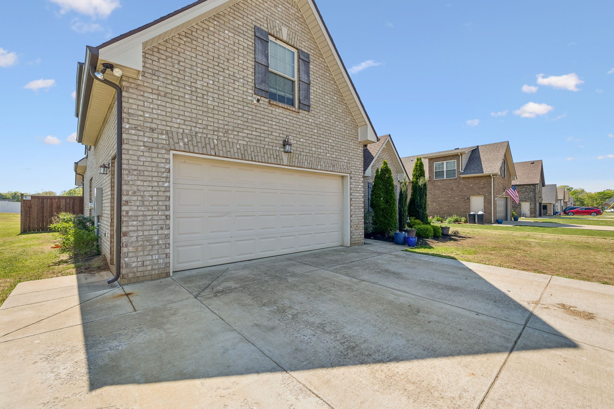 2928 Ronstadt Dr