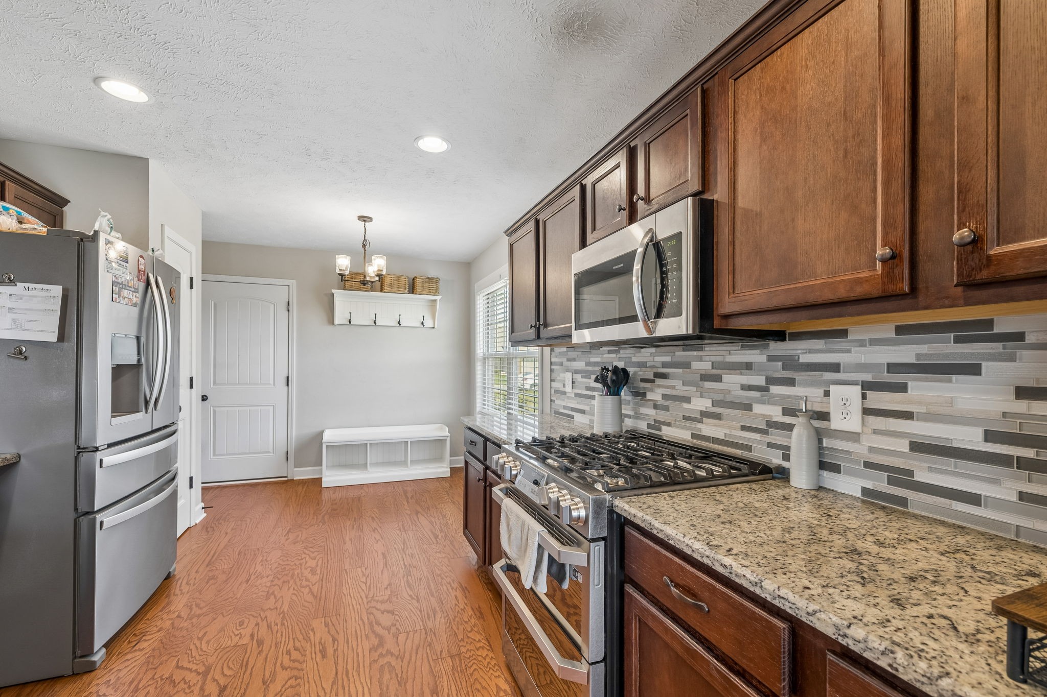 2928 Ronstadt Dr