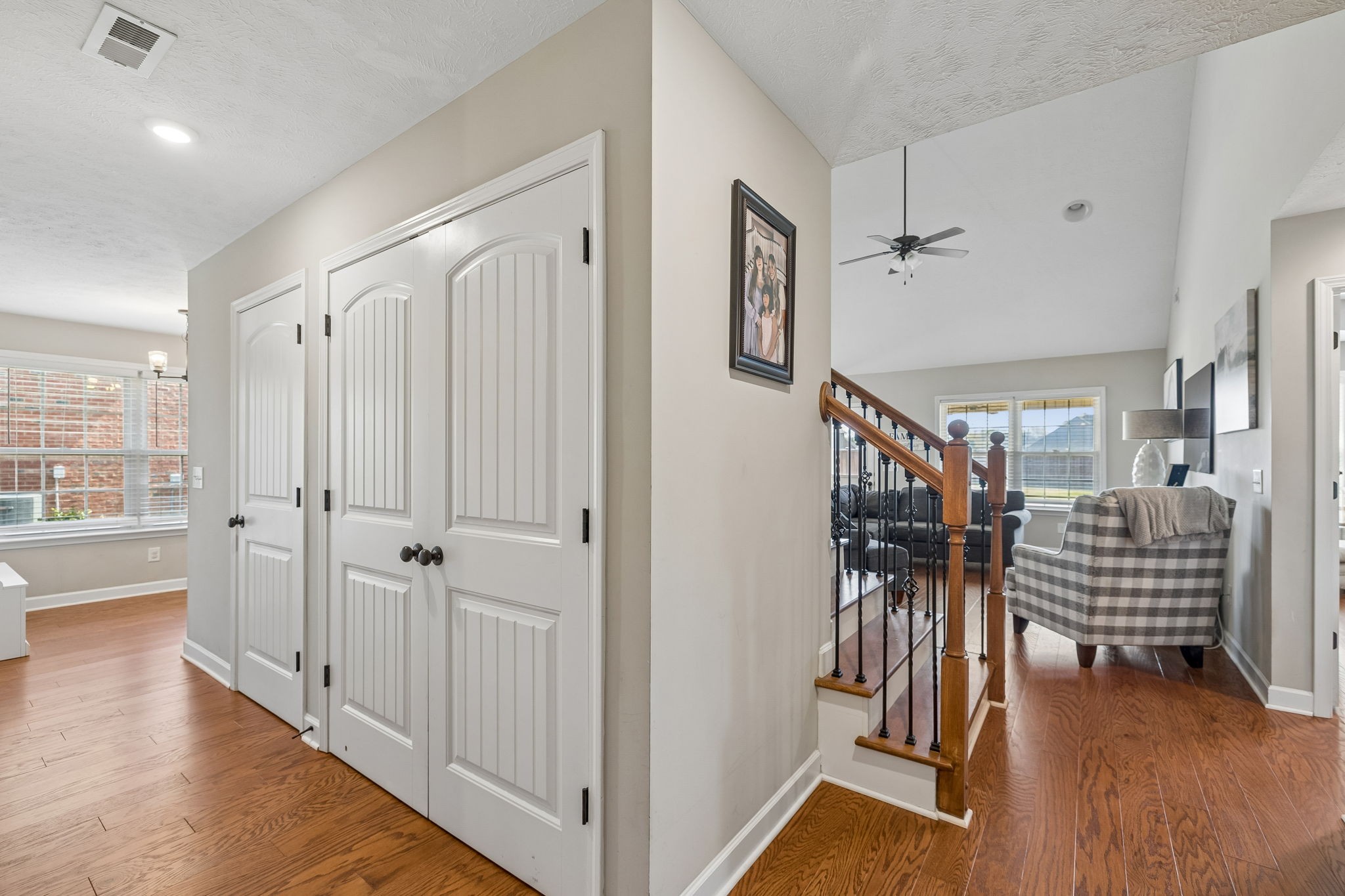 2928 Ronstadt Dr