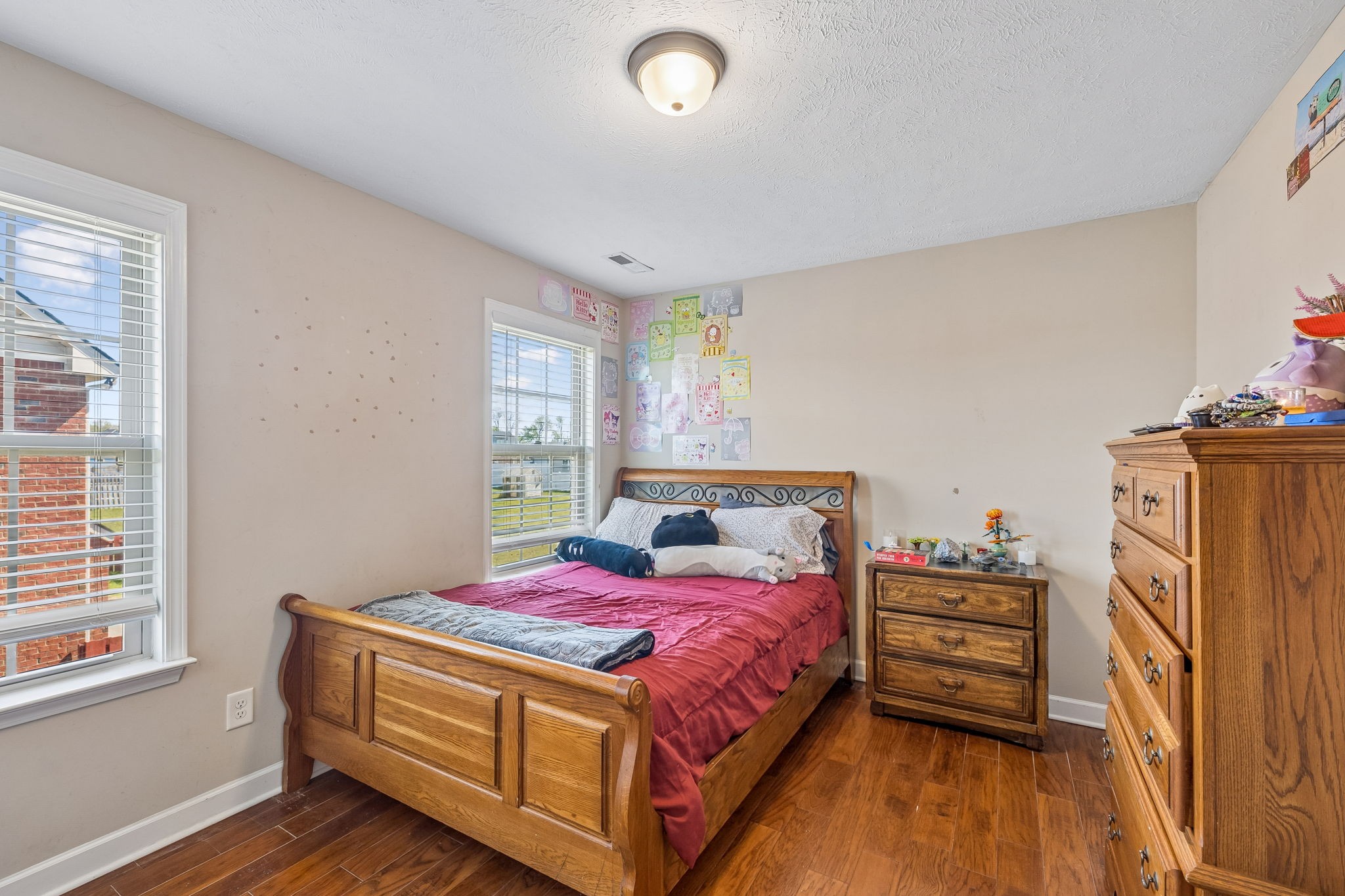 2928 Ronstadt Dr
