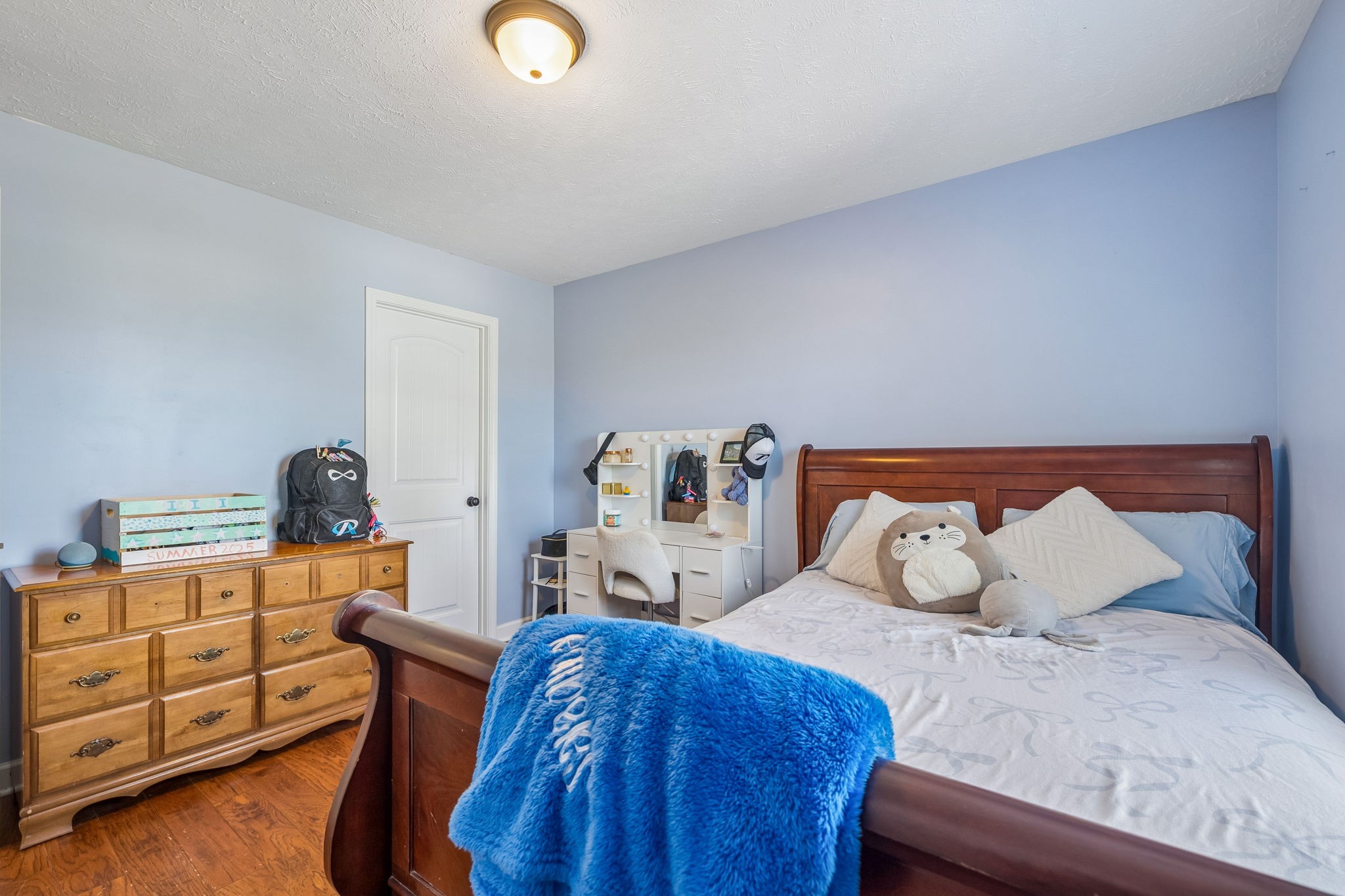 2928 Ronstadt Dr