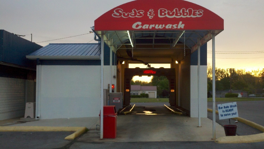 1321 Hillsboro Blvd