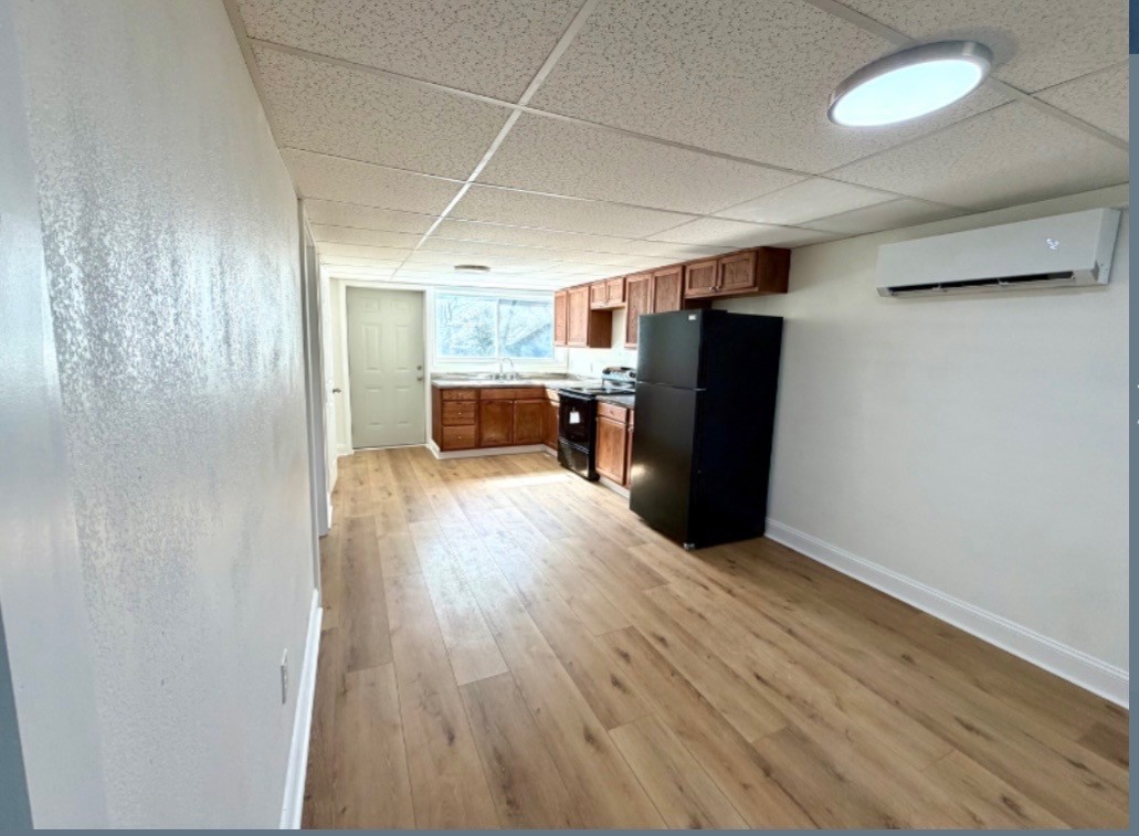 711 Eastland St, W Unit: C