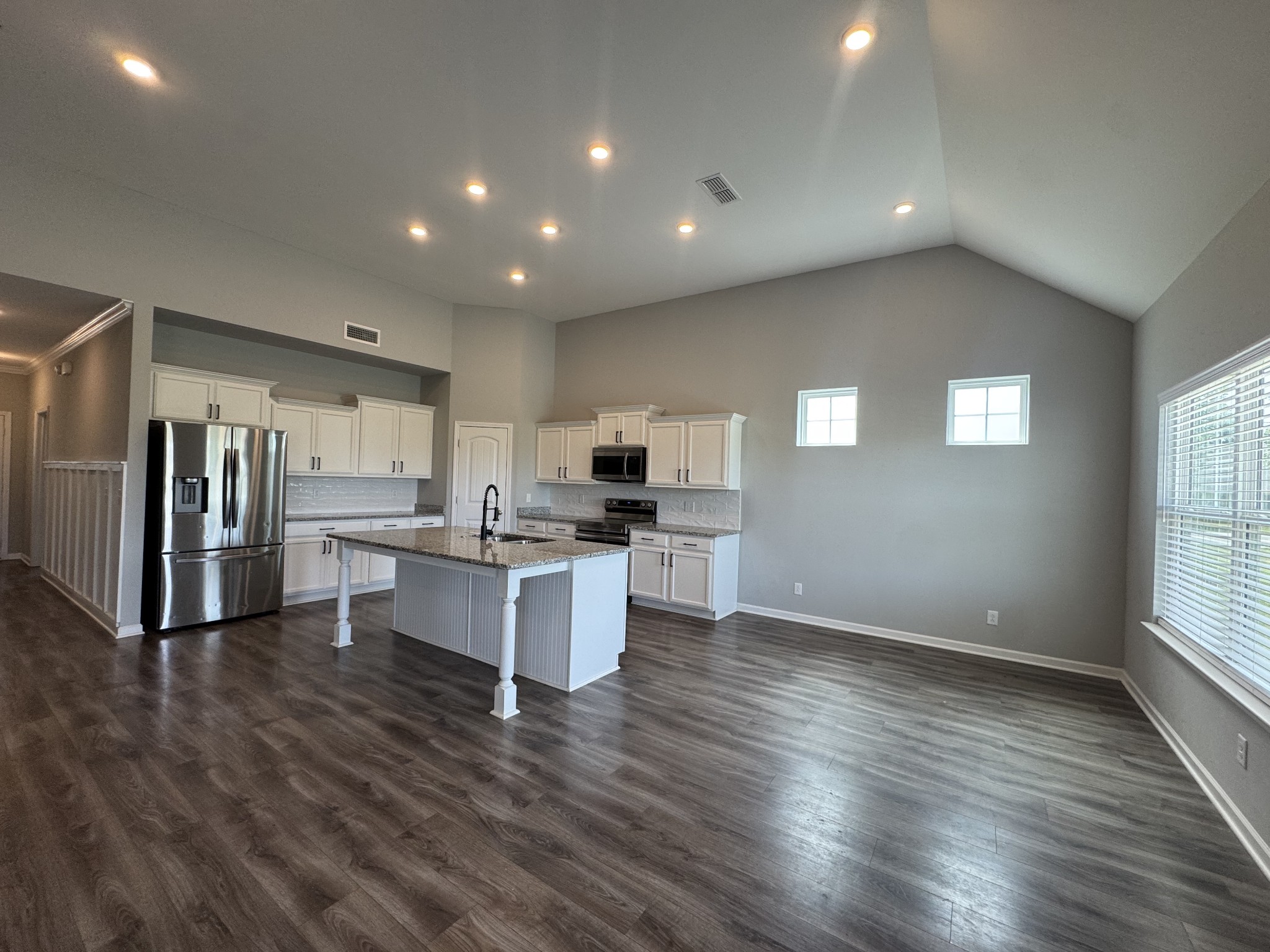 3526 Plum Leaf Pl