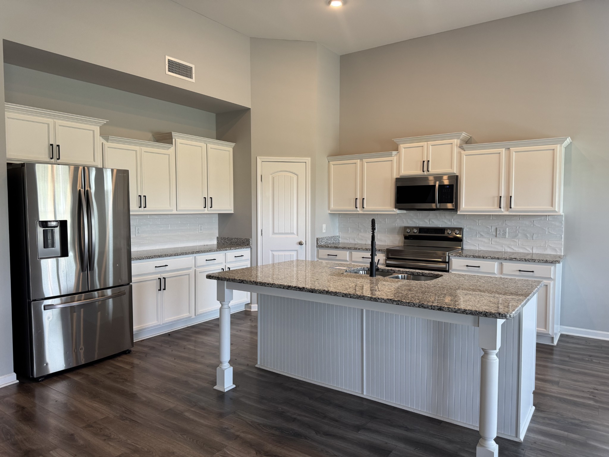 3526 Plum Leaf Pl