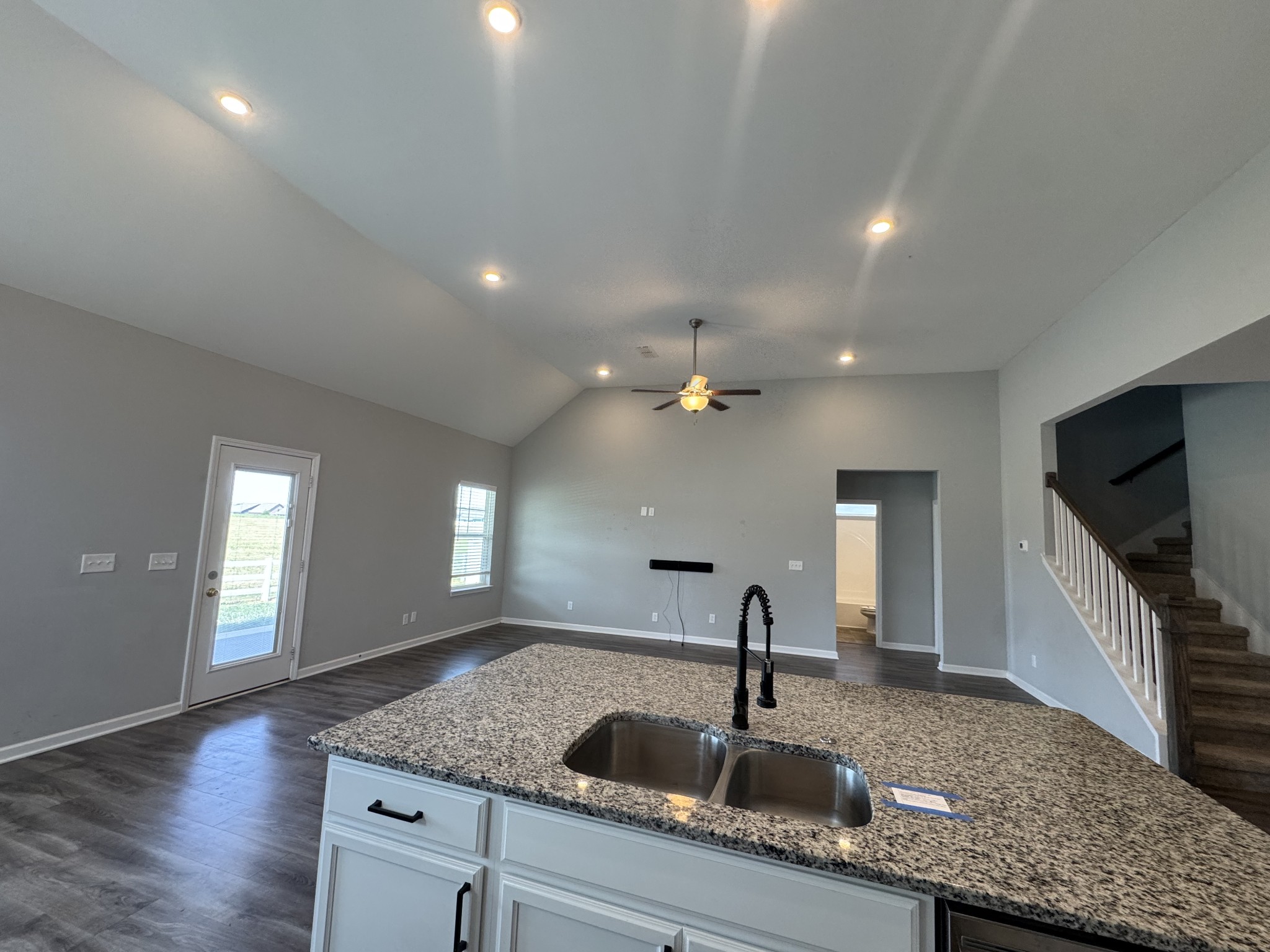 3526 Plum Leaf Pl