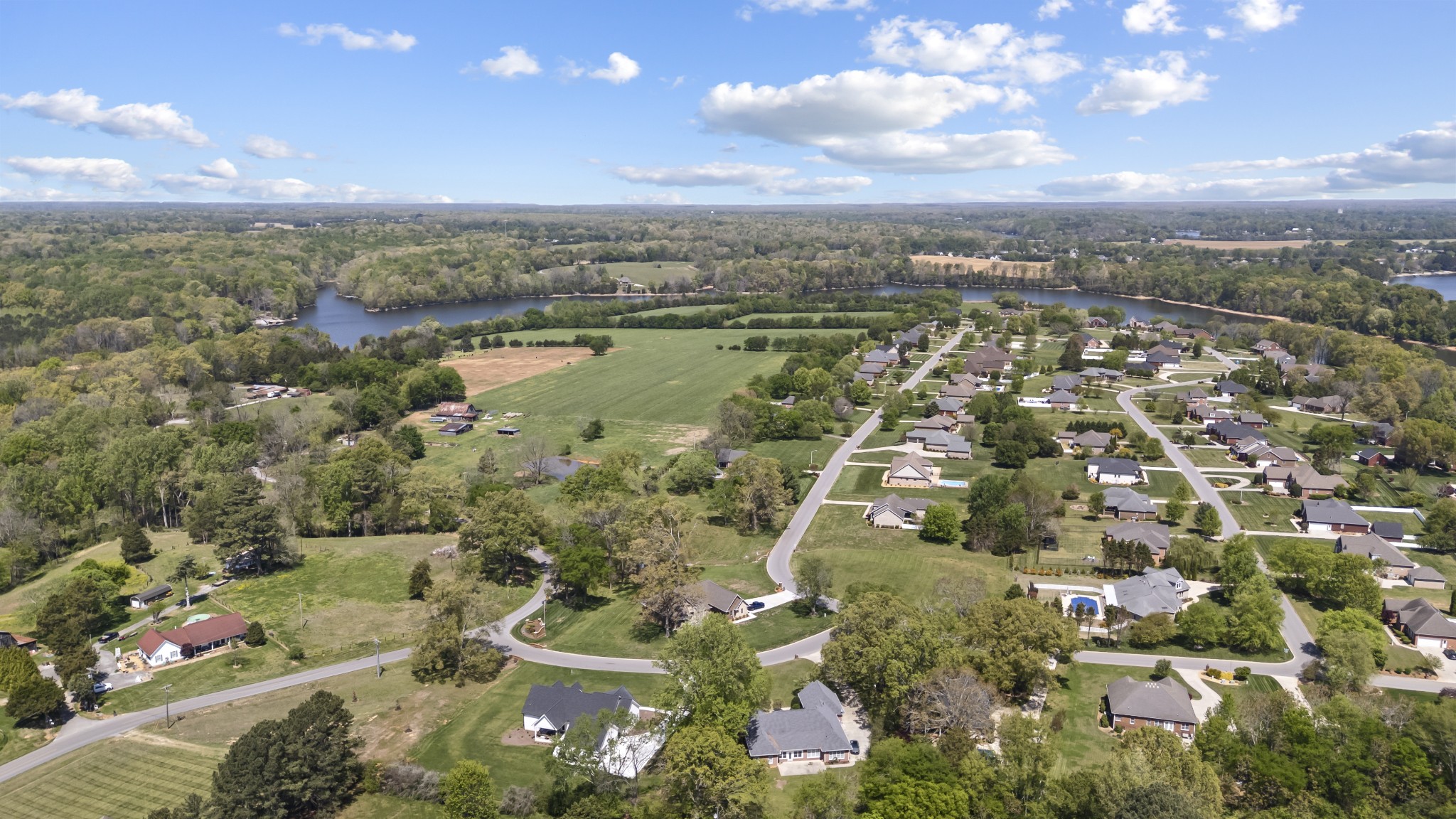 54 Foyer Dr