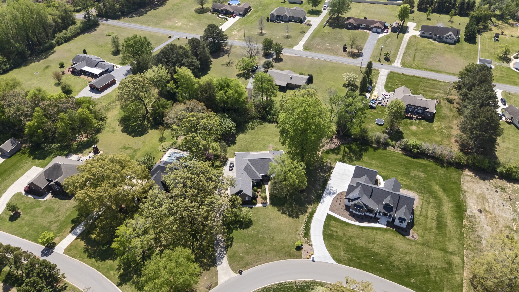 54 Foyer Dr