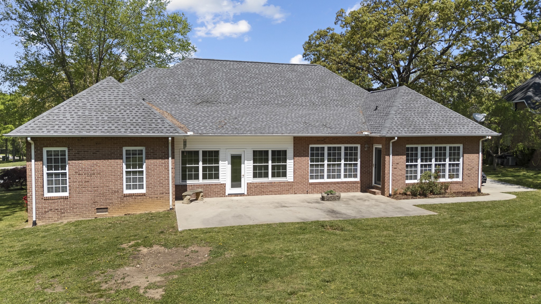 54 Foyer Dr