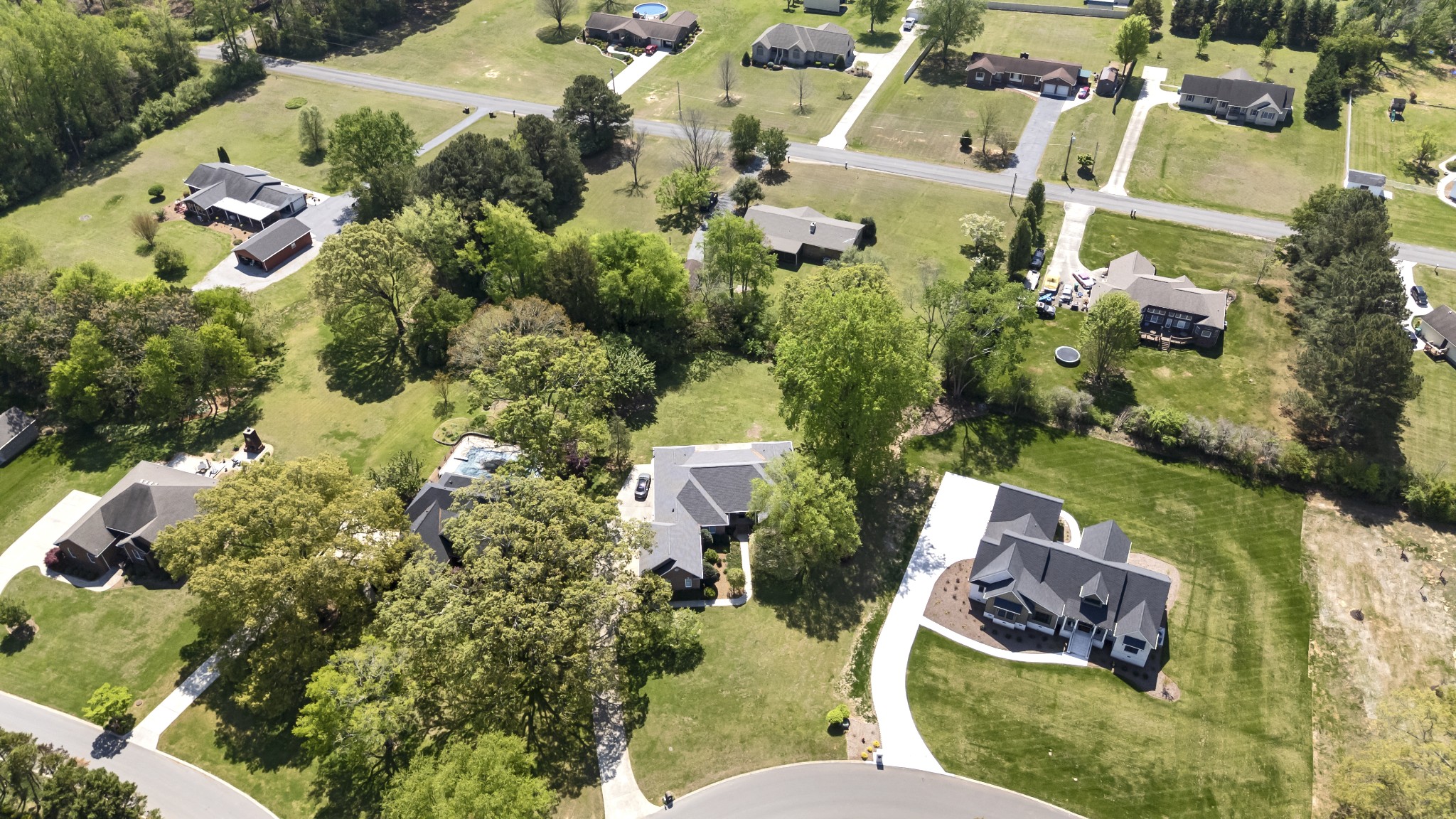 54 Foyer Dr