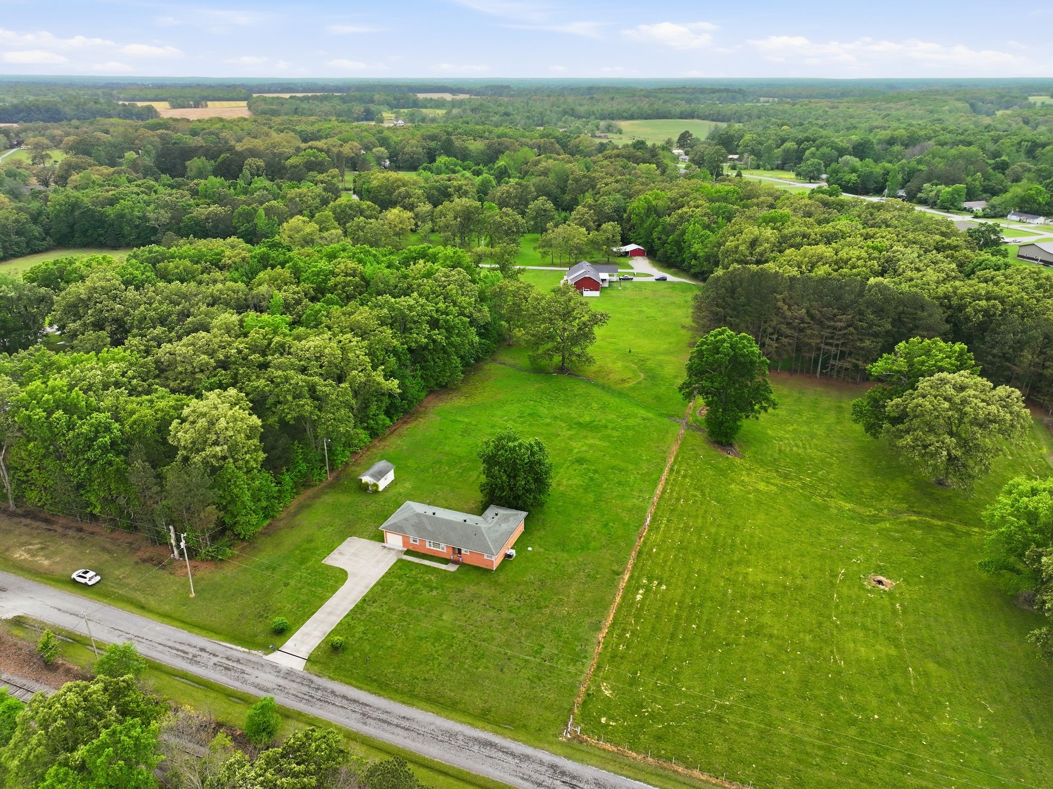 194 Hickory Dr