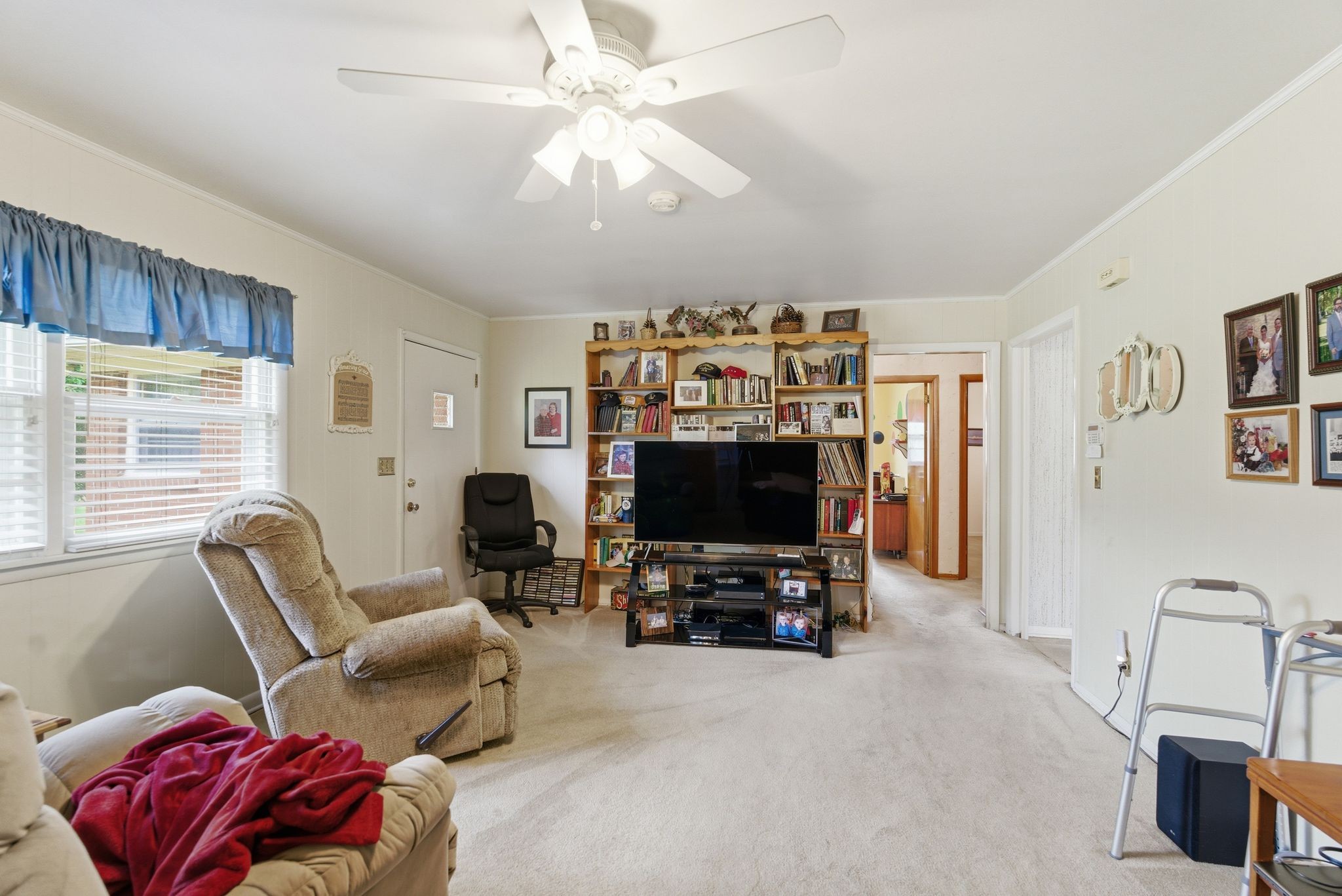 194 Hickory Dr