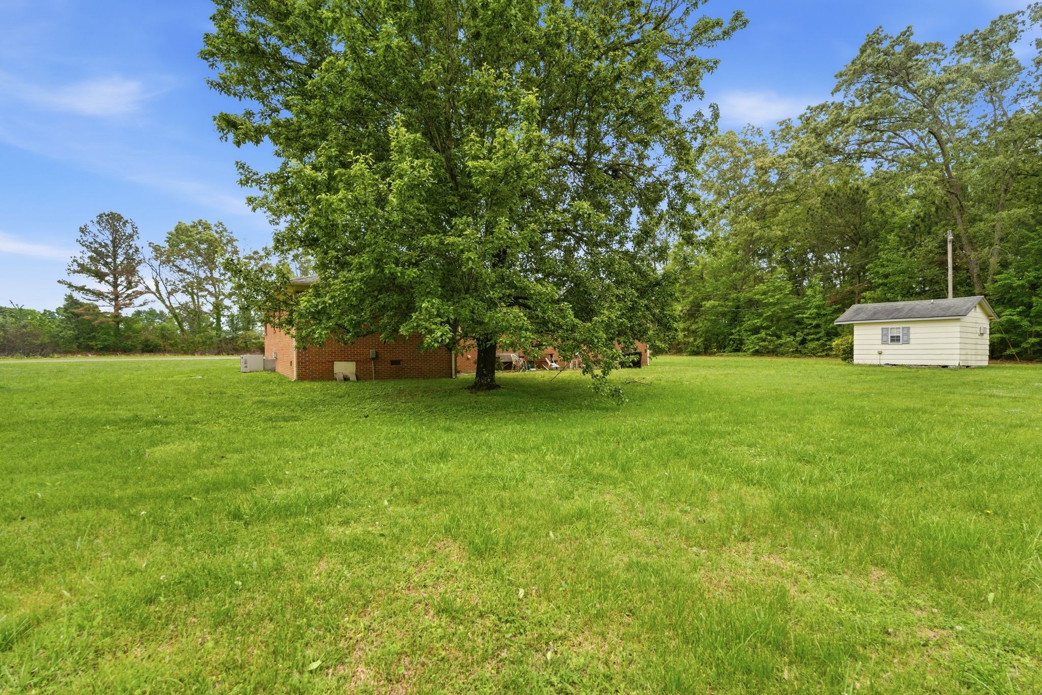 194 Hickory Dr