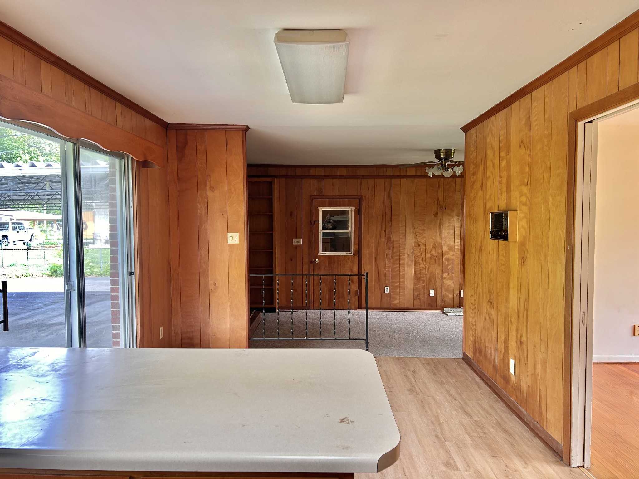313 Crestwood Dr