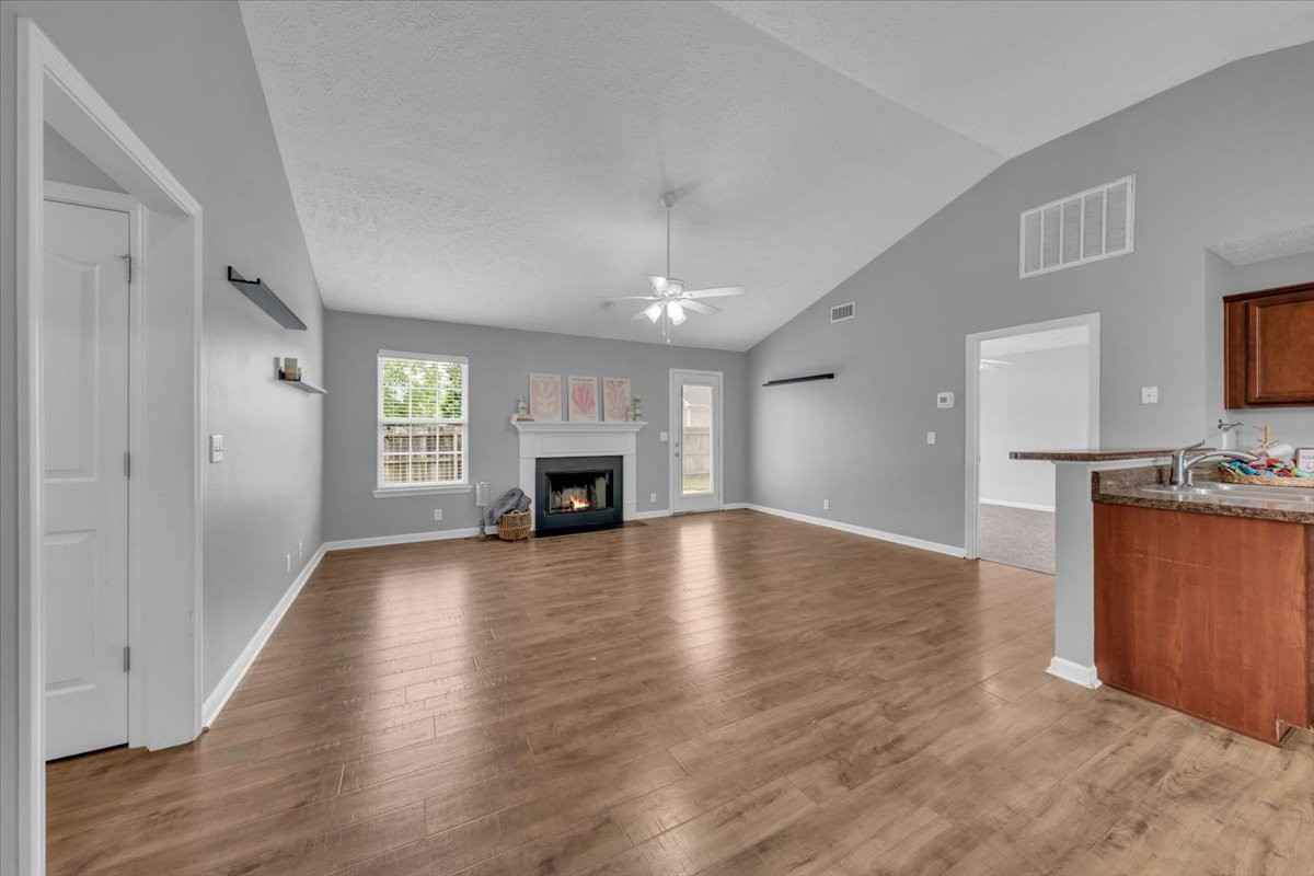 3325 Perlino Dr