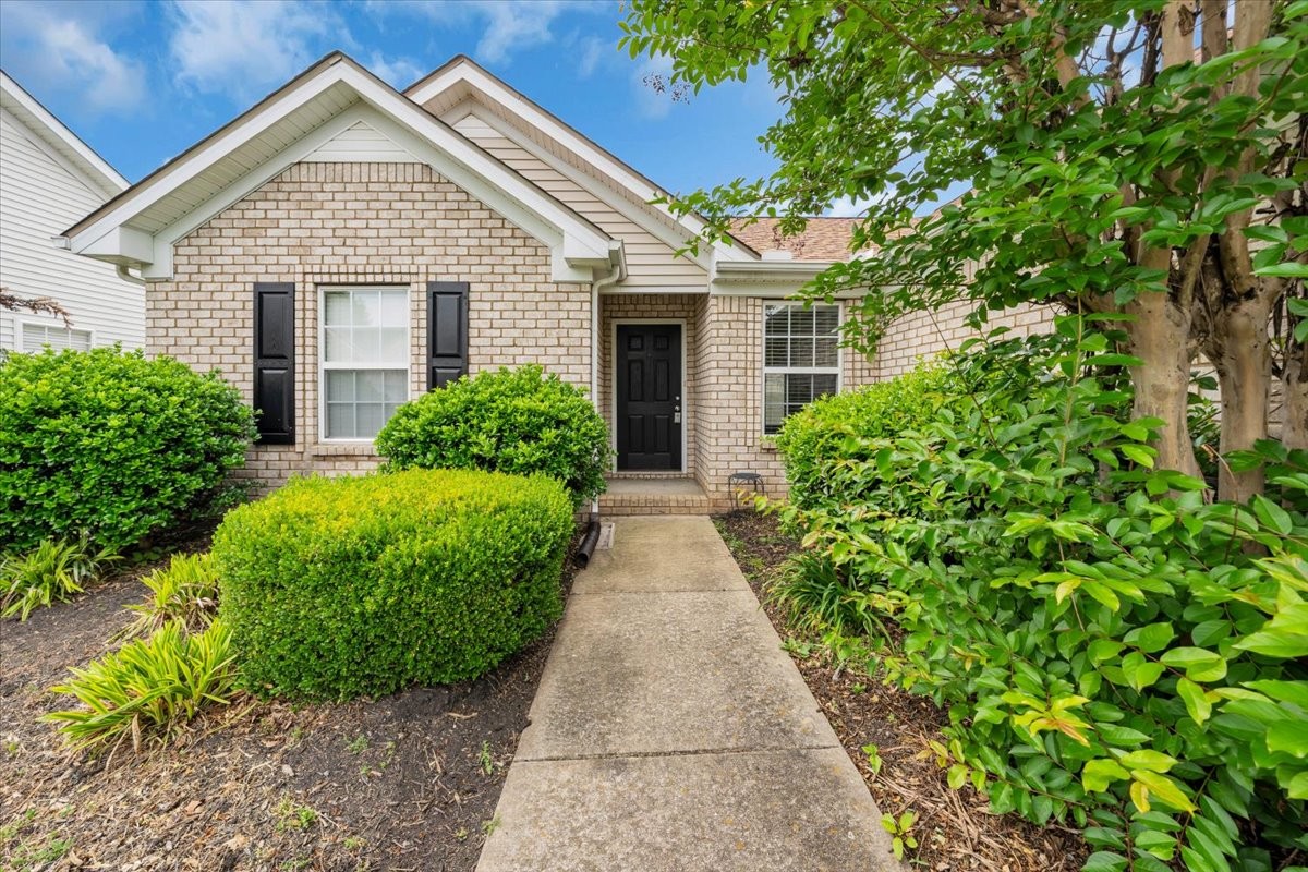 3325 Perlino Dr