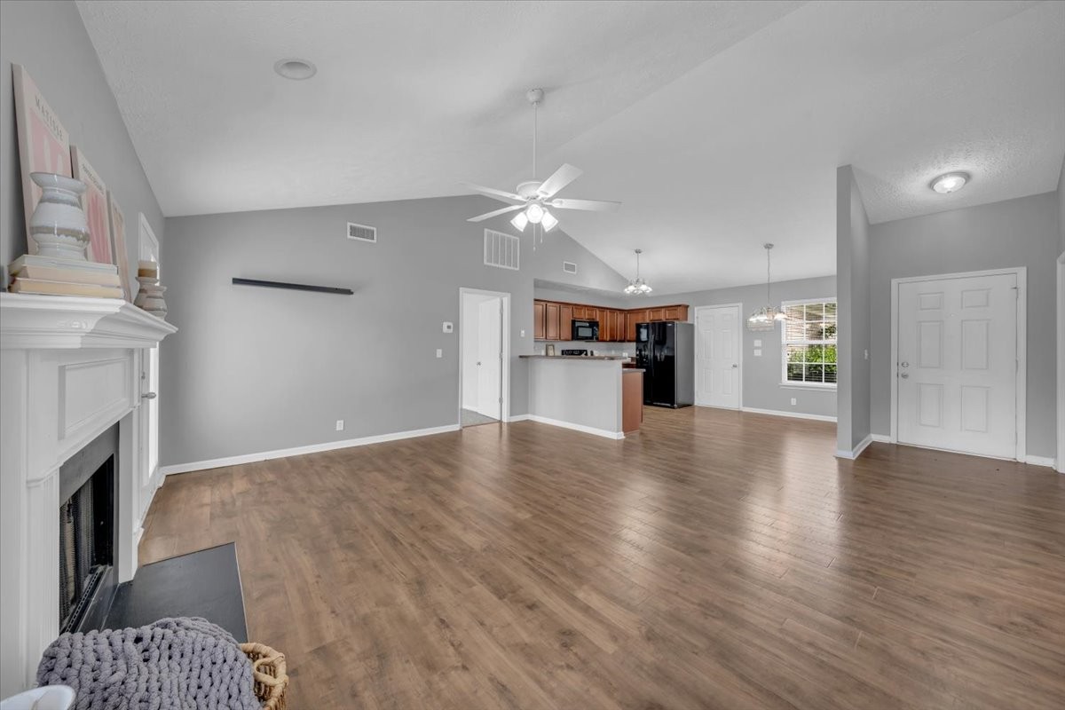 3325 Perlino Dr