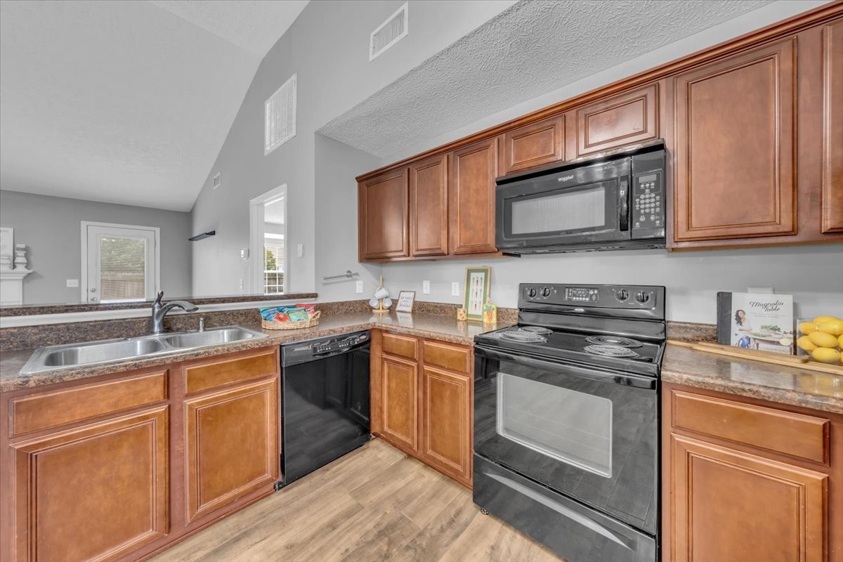 3325 Perlino Dr