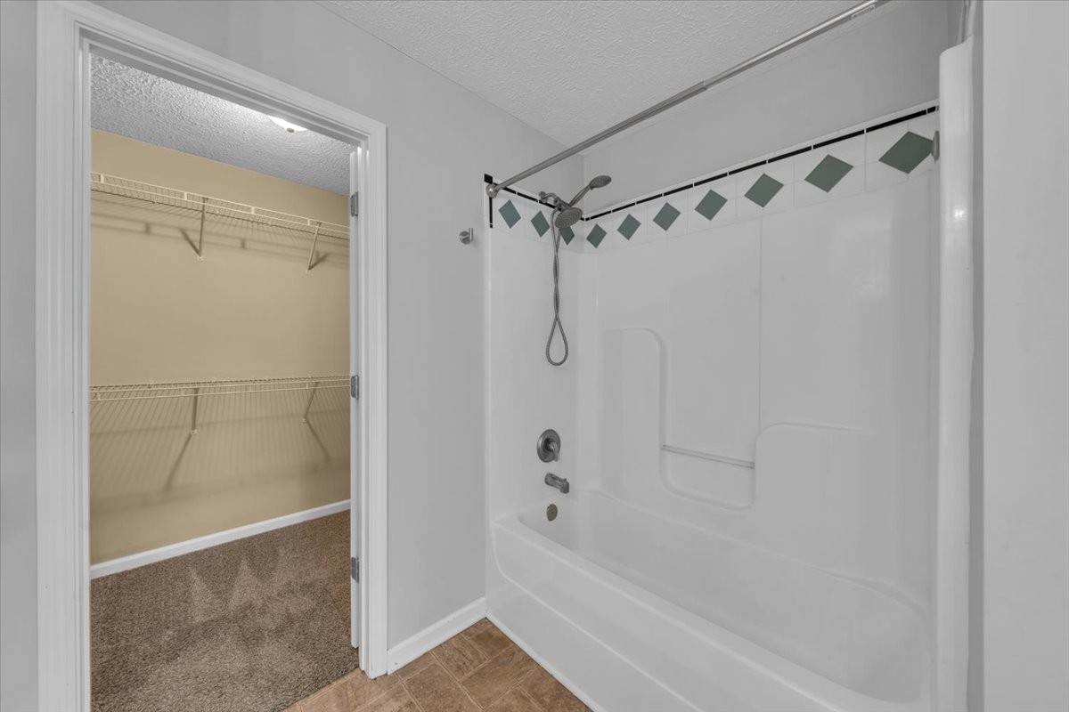 3325 Perlino Dr