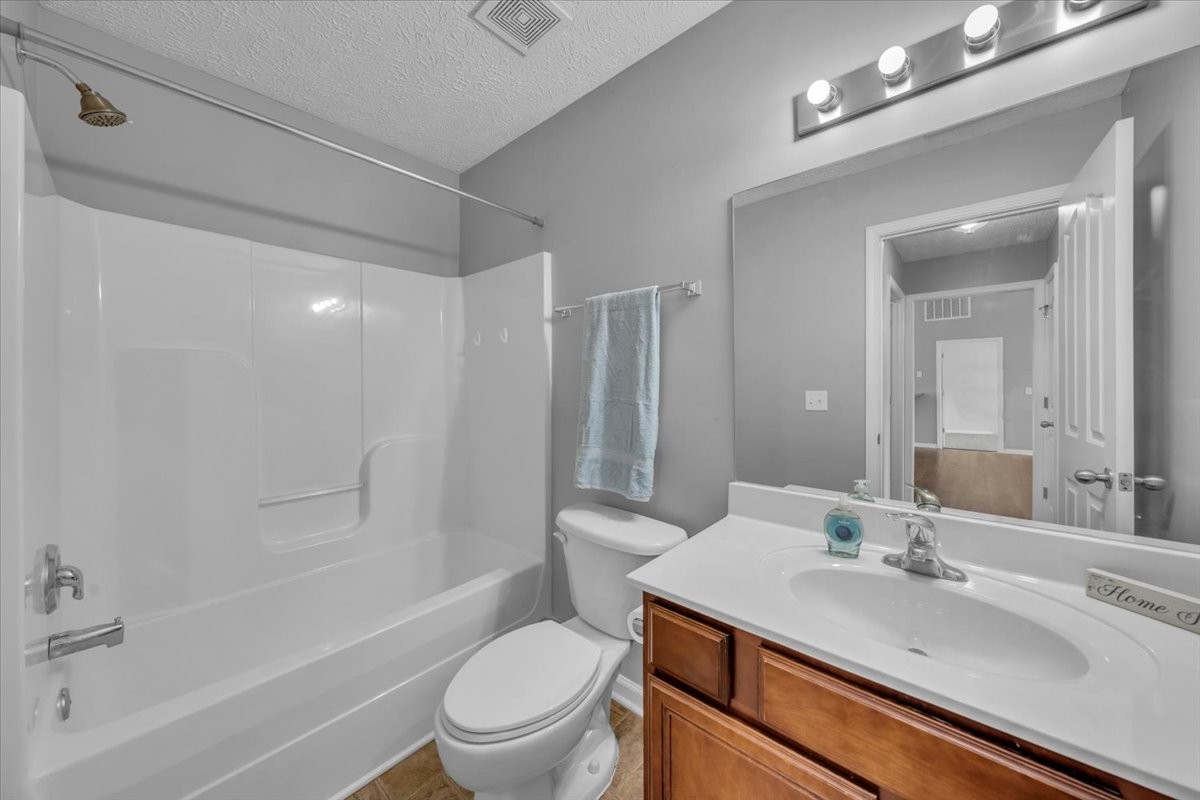 3325 Perlino Dr