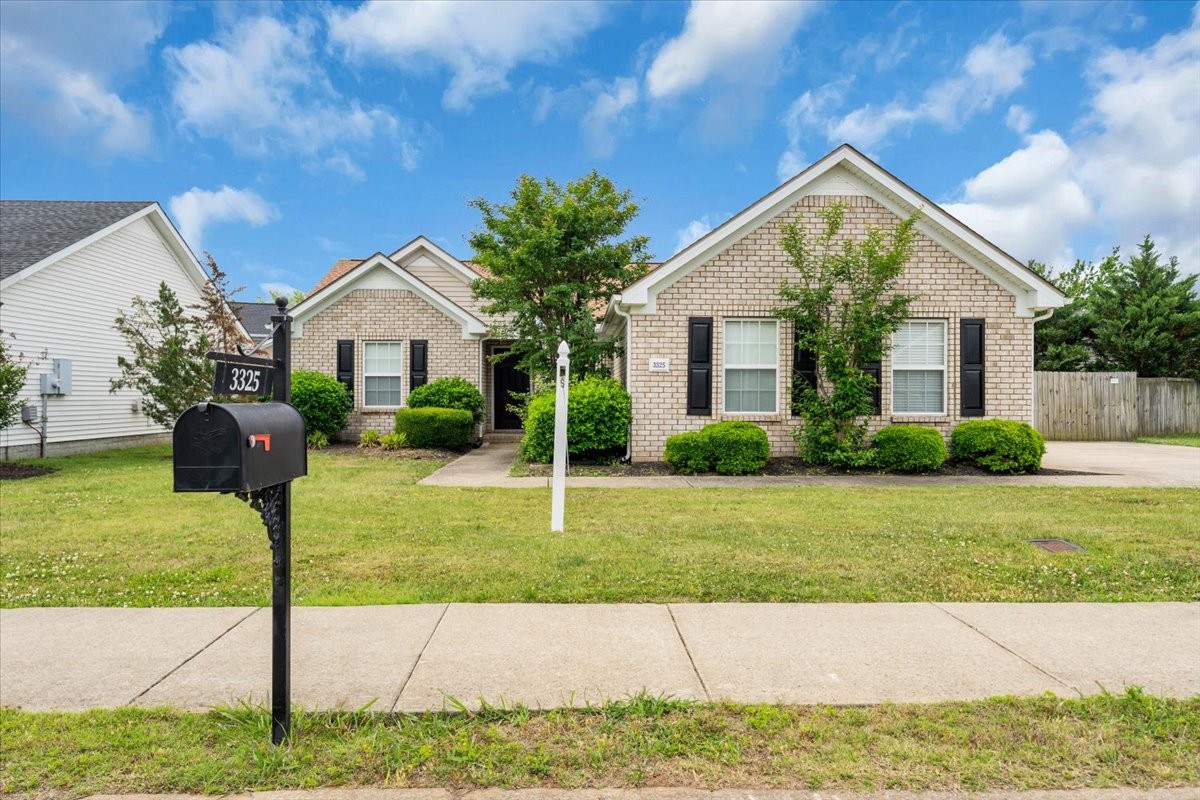 3325 Perlino Dr