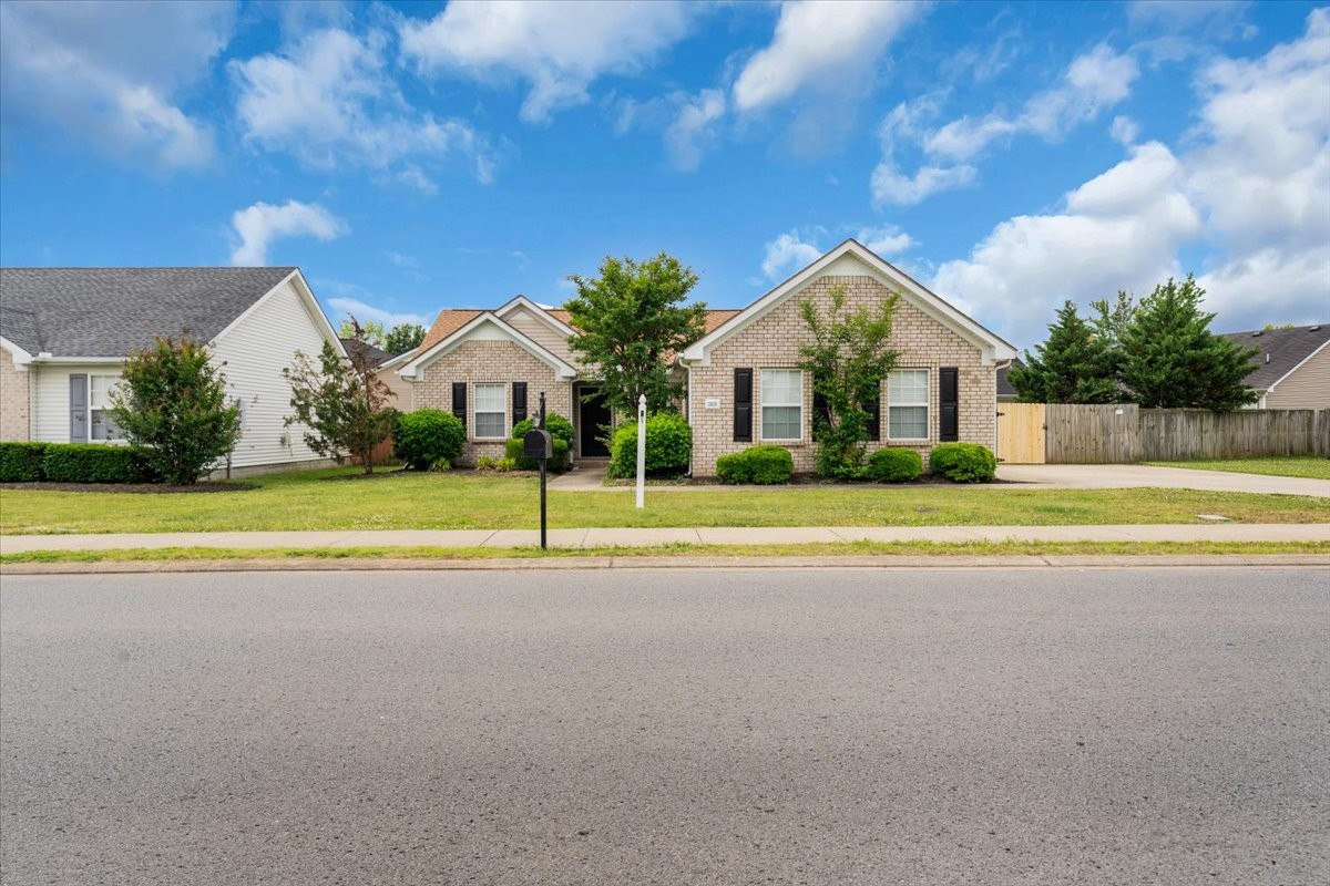 3325 Perlino Dr