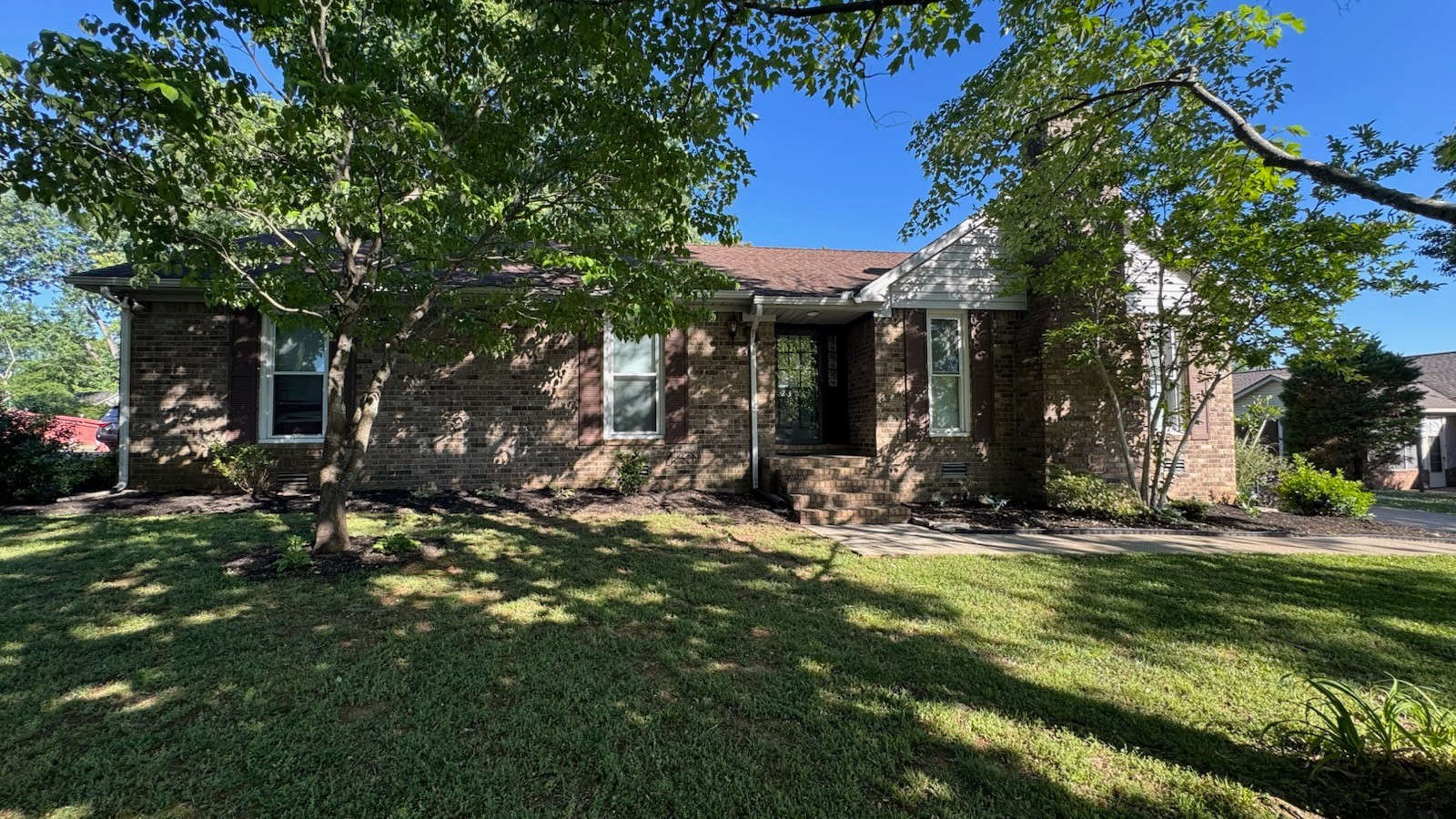 2306 Crown Hill Dr