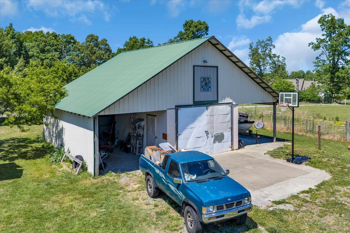 351 Old Prospect Rd