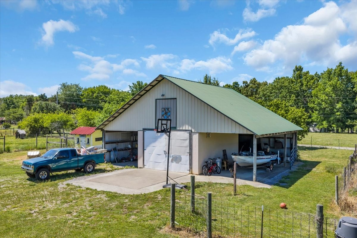 351 Old Prospect Rd