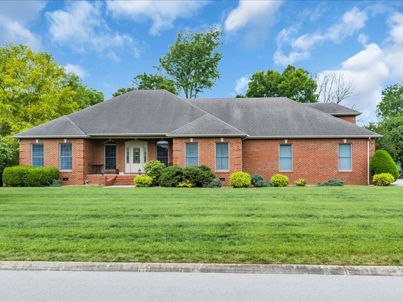 261 Bell Dr, W