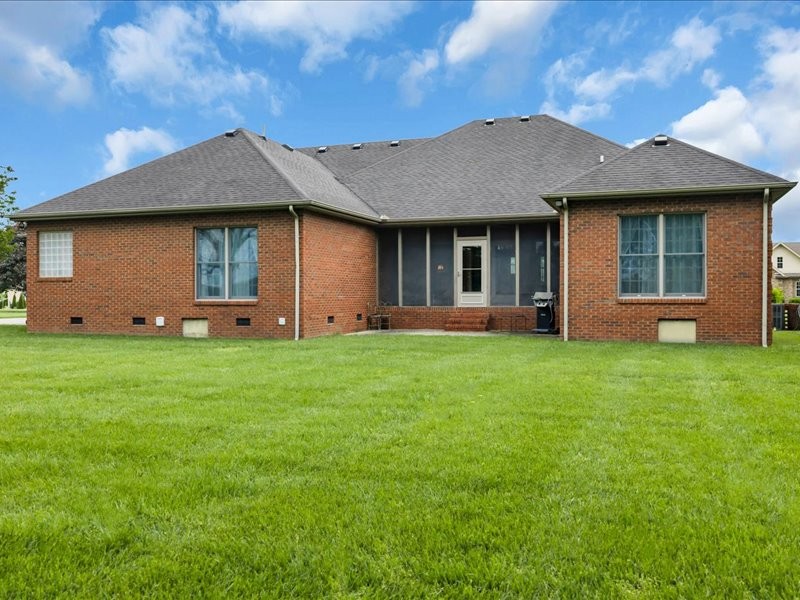 261 Bell Dr, W